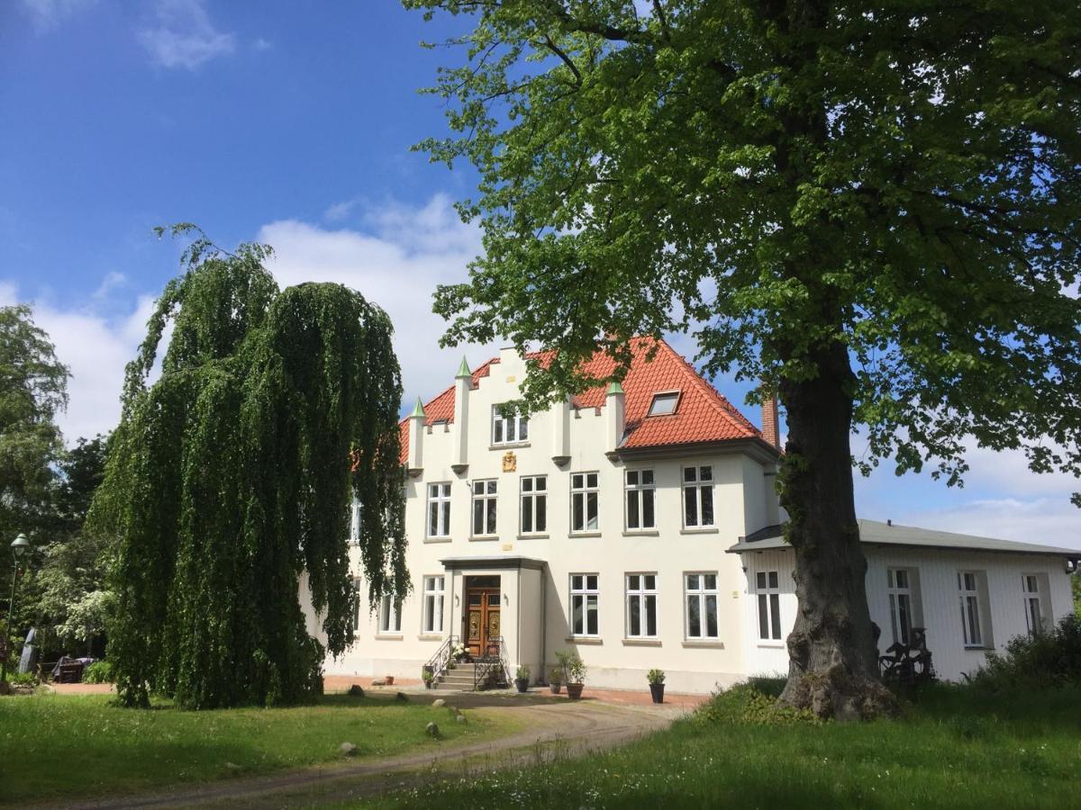 Herrenhaus Hohewarte 뤼베크 외부 사진